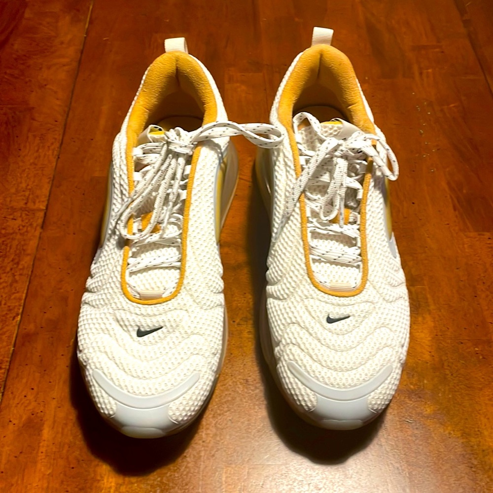 Air Max 720 Vanilla Sky